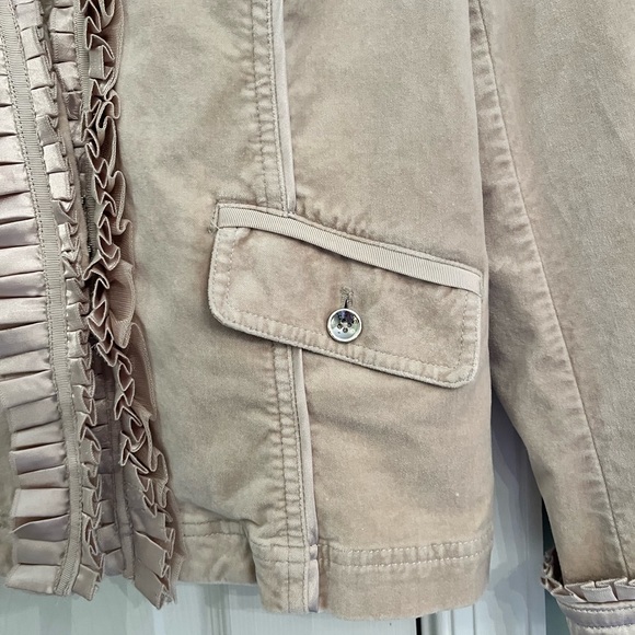 White House Black Market jacket - Picture 4 of 11